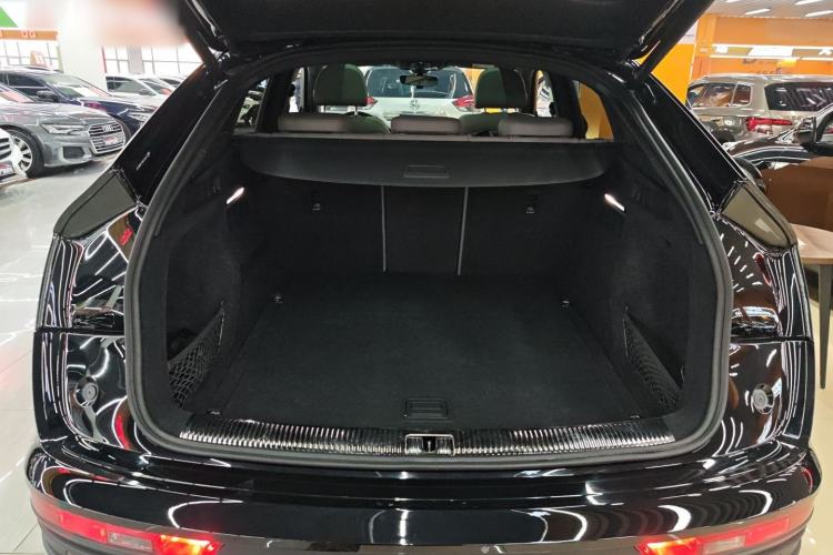 Used Audi Q5L Sportback 2022 40 TFSI Fashion Model