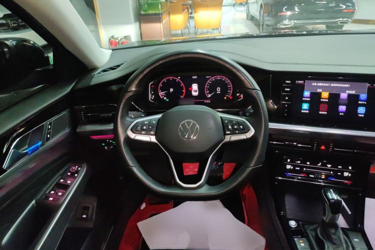 Used Volkswagen Passat 2022 330TSI Luxury Edition Steering Wheel