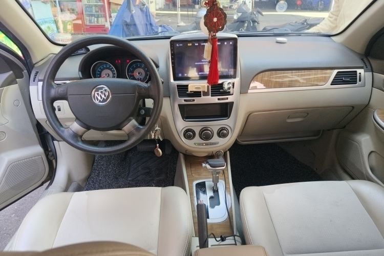 Used Buick Excelle 2015 1.5L Automatic Classic Model
