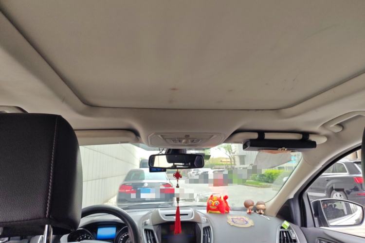 Used Ford Kuga 2013 2.0L GTDi Four-Wheel-Drive Sport Model Headliner