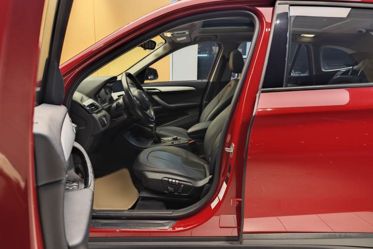 Used BMW X1 2018 sDrive18Li Fashion Model Left Front Seat