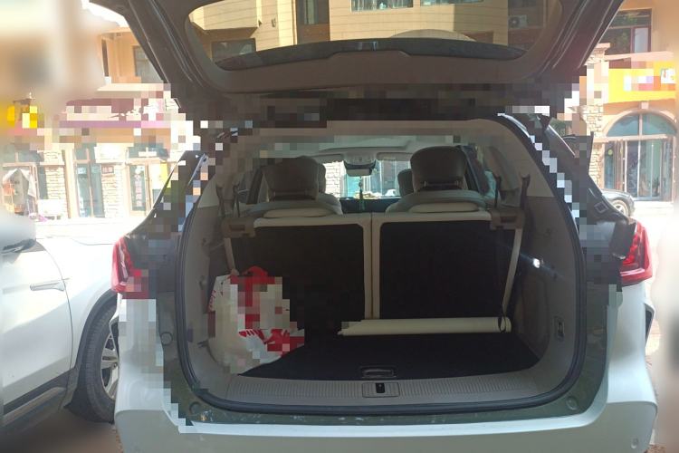 Used Roewe RX9 2023 2.0T Four-Wheel Drive Luxury Edition
