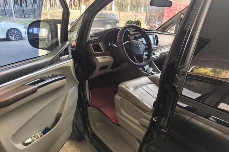 Used FORTHING Lingzhi 2020 M5L 1.6L Luxury 7-Seater