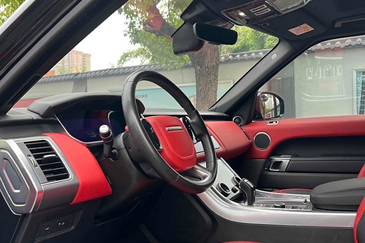 Used Land Rover Range Sport 
