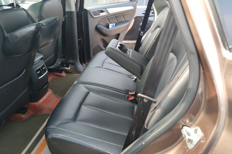 Used Roewe RX5 2018 20T Two-Wheel Drive Automatic Internet Smart Edition
