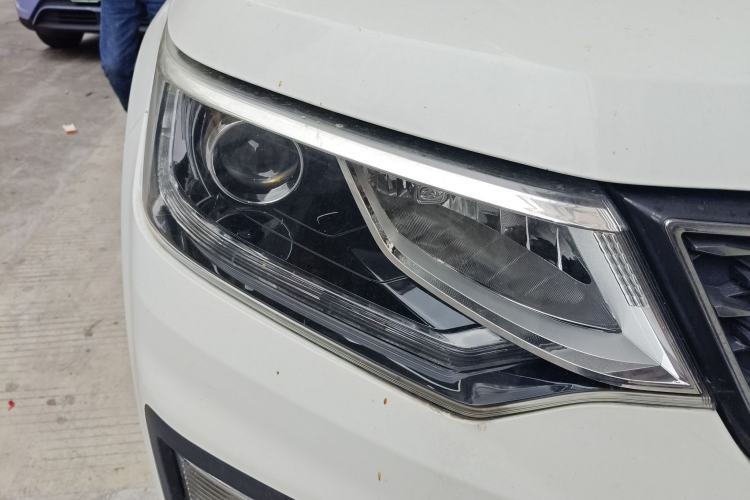 Used CHANGAN OSHAN CX70 2017 Facelifted CX70T 1.5T Manual High-Performance Edition
