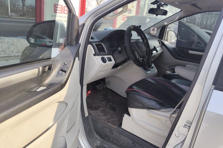 Used SAIC MAXUS G10 2014 2.0T Automatic Elite Edition
