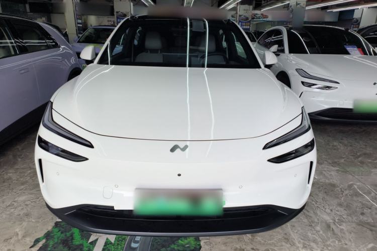 Used ONVO L60 2024 60 kWh Rear-Drive Version Front