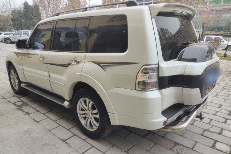 Used Mitsubishi Pajero 