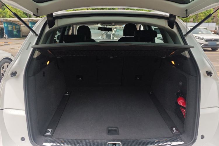 Used Audi Q5 2016 40 TFSI Technology Edition Trunk