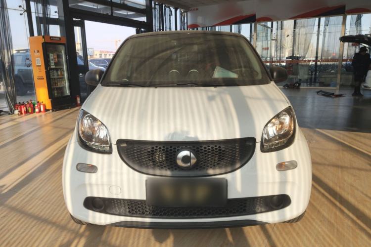 Used smart forfour 2018 1.0L 52 kW Dynamic Edition
