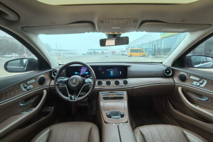 Used Mercedes-Benz E-Class New Energy 2023 E 350 e L Plug-in Hybrid Sedan
