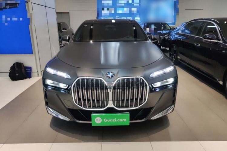 Used BMW 7 Series 2023 740Li Luxury Edition M Sport Package Front