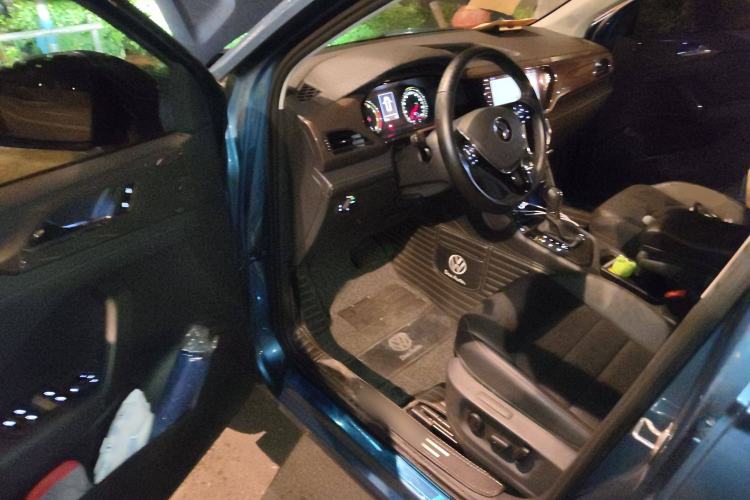 Used Volkswagen Tharu 2022 280TSI Two-Wheel-Drive Luxury Edition
