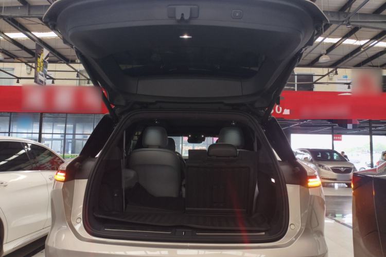 Used Nio ES8 2023 75 kWh Executive Edition
