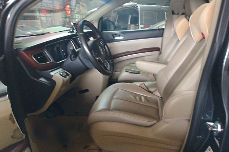 Used Buick GL8 2018 28T Luxury Model China VI Standard
