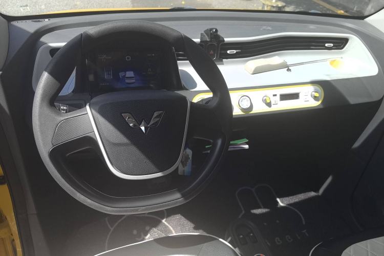 Used Wuling Hongguang MINIEV 2021 Macaron Fashion Model Lithium Iron Phosphate