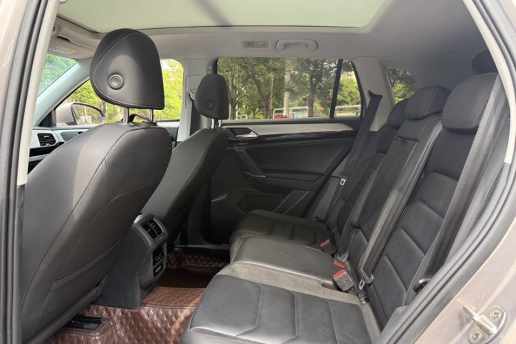 Used Volkswagen Tayron 2020 280TSI Two-Wheel Drive Luxury Connect Edition Interior 6