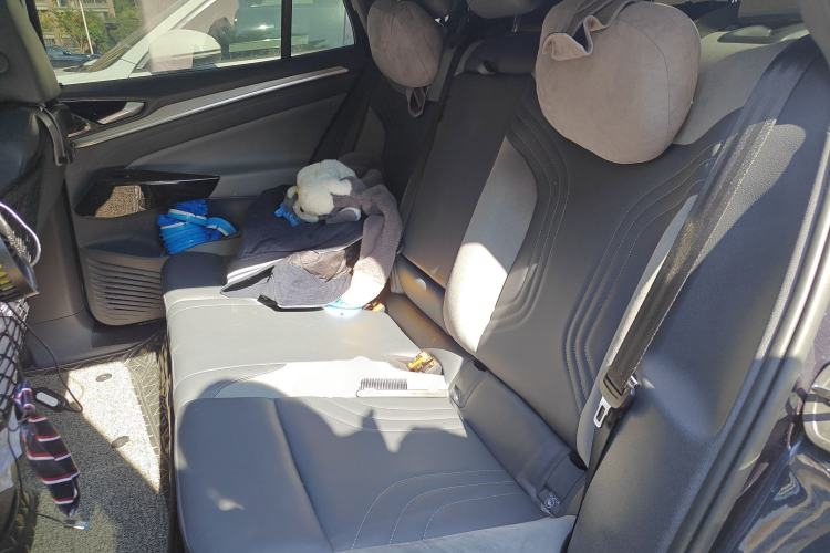 Used Volkswagen ID.4 CROZZ 2021 Long-Range Lite PRO Two-Wheel Drive Version Left Rear Seat