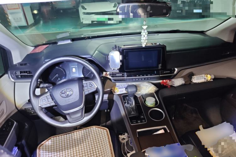 Used Toyota Sienna 2023 2.5L Hybrid Comfort Edition