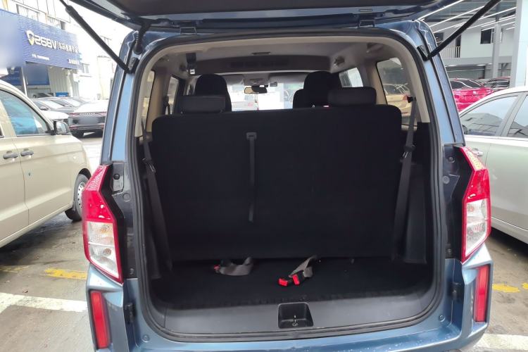 Used Wuling Hongguang PLUS 2019 1.5T Manual Comfort Version 7 Seats
