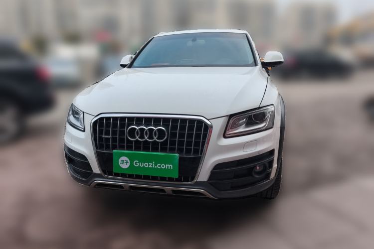 Used Audi Q5 2018 Collector's Edition 40 TFSI Technology Model