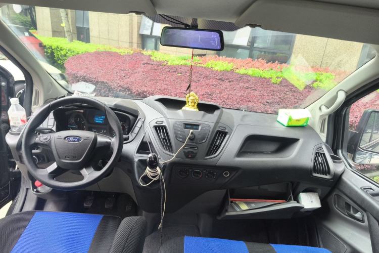 Used Ford Transit 2020 2.0T Diesel Multi-Function Commercial Vehicle Mid-Chassis Low-Roof Design with Dual Rear Doors Emission Standard China V Center Console