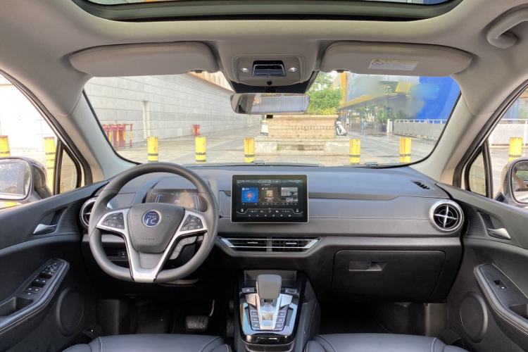 Used BYD Yuan New Energy 2019 EV360 Smart Connect Enjoyment Model
