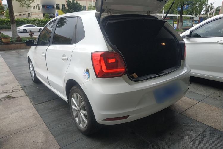 Used Volkswagen Polo 2014 1.6L Automatic Luxury Edition Rear Left 45 Deg