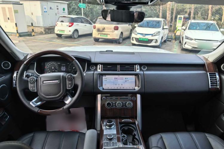 Used Land Rover Range Rover 2017 3.0 SC V6 Vogue Extended Version