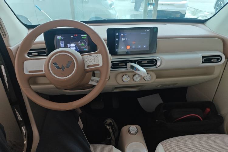 Used Wuling Hongguang MINIEV 2024 3rd Generation 215km Advanced Version