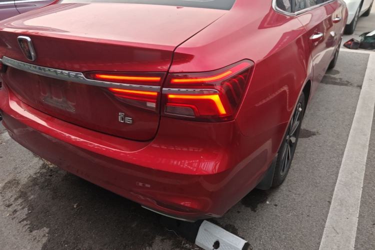 Used Roewe i6 2017 20T Automatic Internet ZhiZun Edition Right Rear Taillight