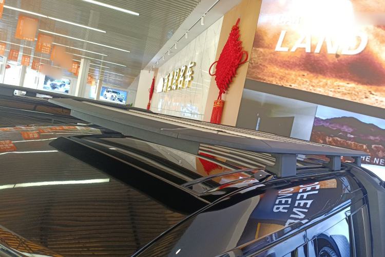 Used Land Rover Defender 2021 110 P400 X Roof