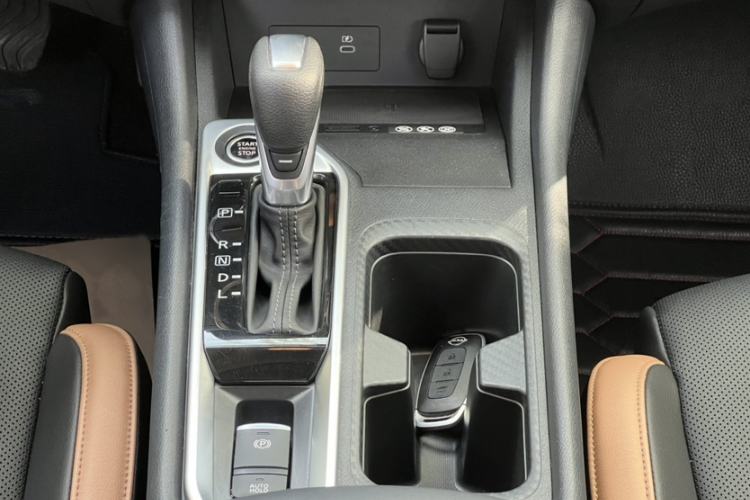 Used Nissan Sylphy 2023 1.6L CVT Black Gold Edition Gear Lever