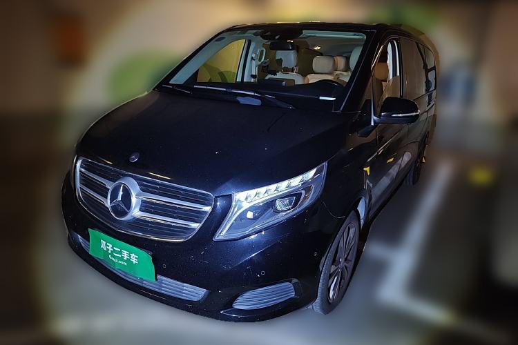 Used Mercedes-Benz V-Class 2016 V 260 Avantgarde Edition