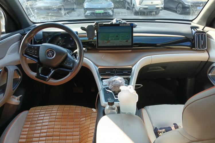 Used BYD Song Pro New Energy 2024 HONOR Edition DM-i 71KM Navigation Model