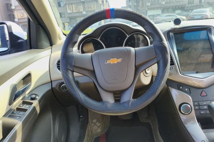 Used Chevrolet Cruze 2015 1.5L Classic SE AT Steering Wheel
