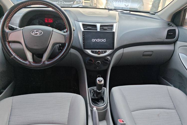 Used Hyundai Verna (older generation) 2014 1.4L Manual Smart GLS Trim