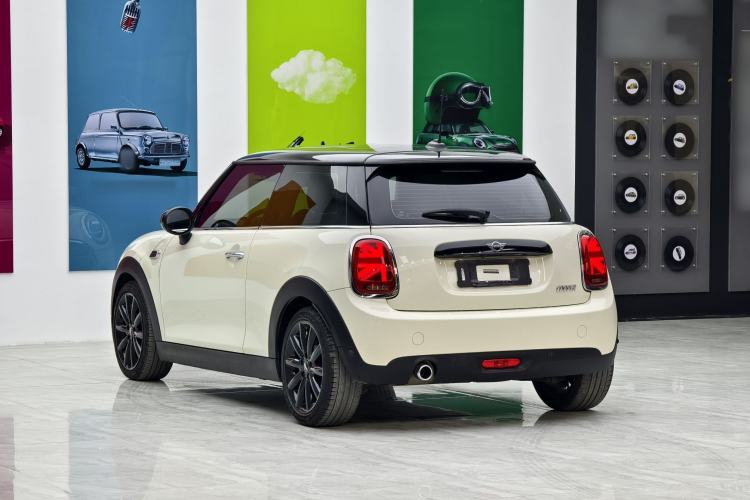 Used MINI MINI 2018 1.5T COOPER Artist