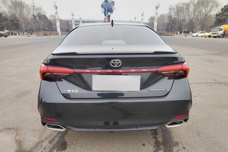 Used Toyota Avalon 2019 2.5L Touring Premium Version China VI Standard
