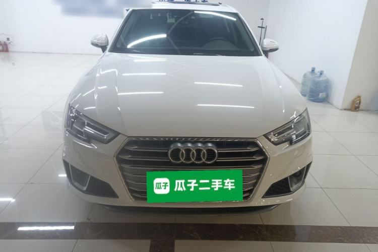 Used Audi A4L 2019 40 TFSI Fashion Edition China VI Emission Standard