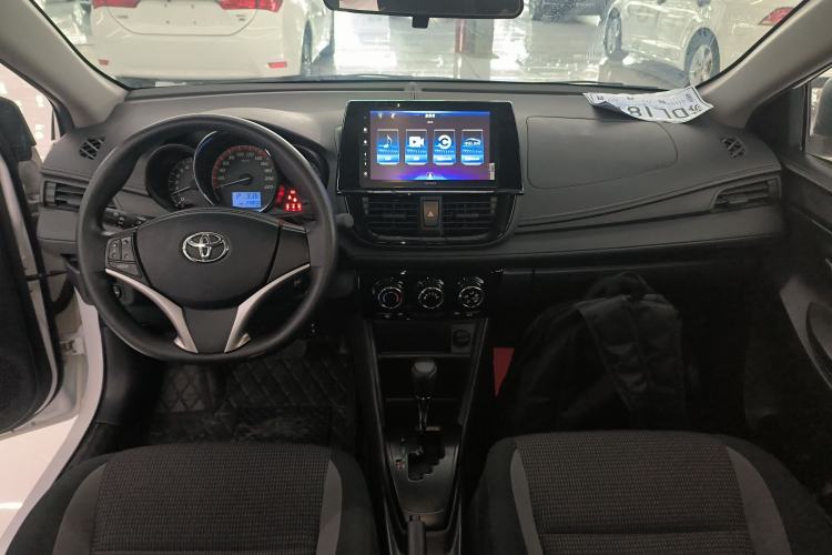 Used Toyota Vios 2021 1.5L CVT Innovation Edition Center Console