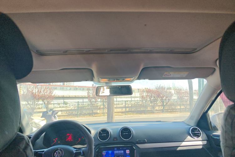 Used Volkswagen Jetta 2017 1.5L Automatic Comfort Model Headliner