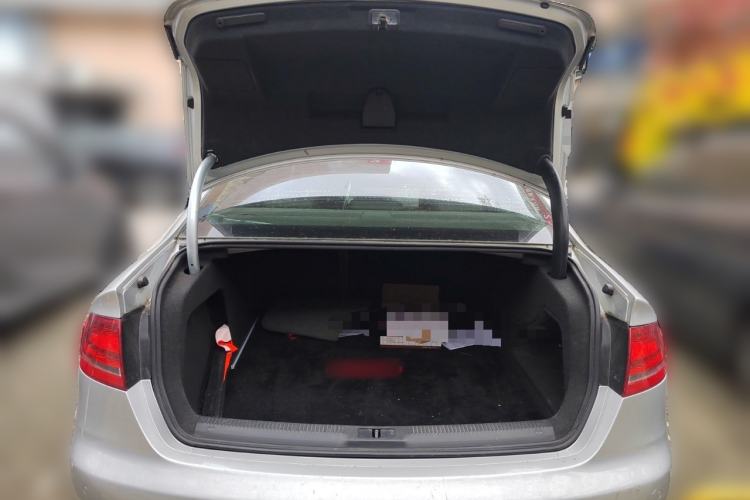 Used Audi A4L 2011 2.0 TFSI Comfort Model
