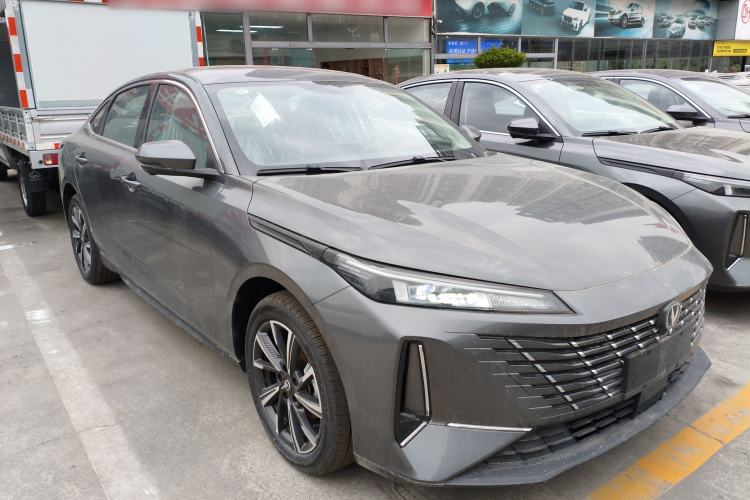 Used CHANGAN Eado 2025 Blue Whale 1.5T 500Bar Prestige Model