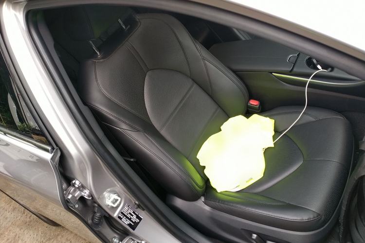 Used Toyota Avalon 2021 2.5L Luxury Edition Right Front Seat