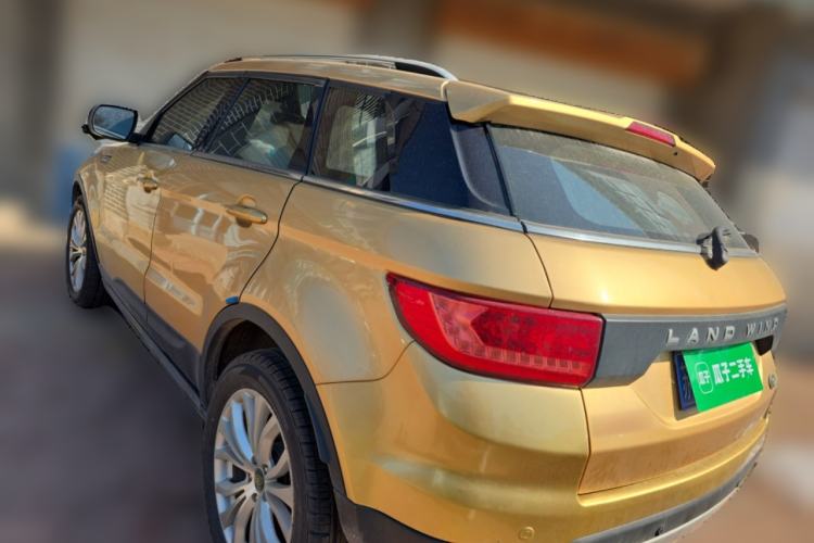 Used Land X7 2015 2.0T Panoramic Luxury Edition
