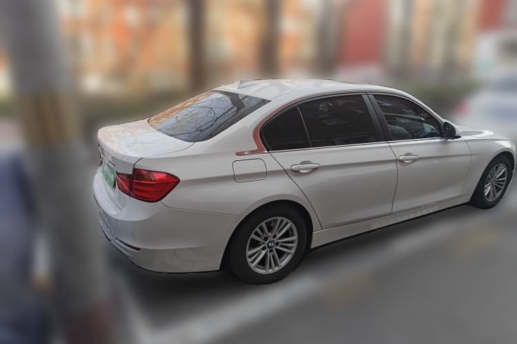 Used BMW 3 Series 2015 320Li Luxury Edition Fashion Model Rear Right 45 Deg