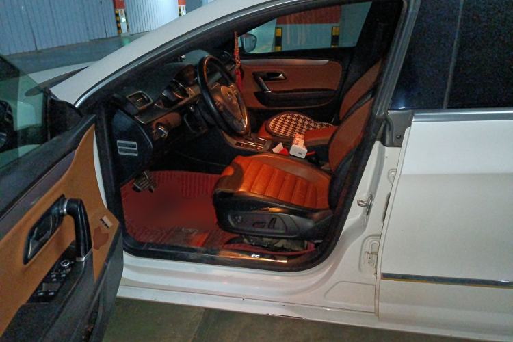 Used Volkswagen FAW-Volkswagen CC 2015 1.8TSI Luxury Model Left Front Seat