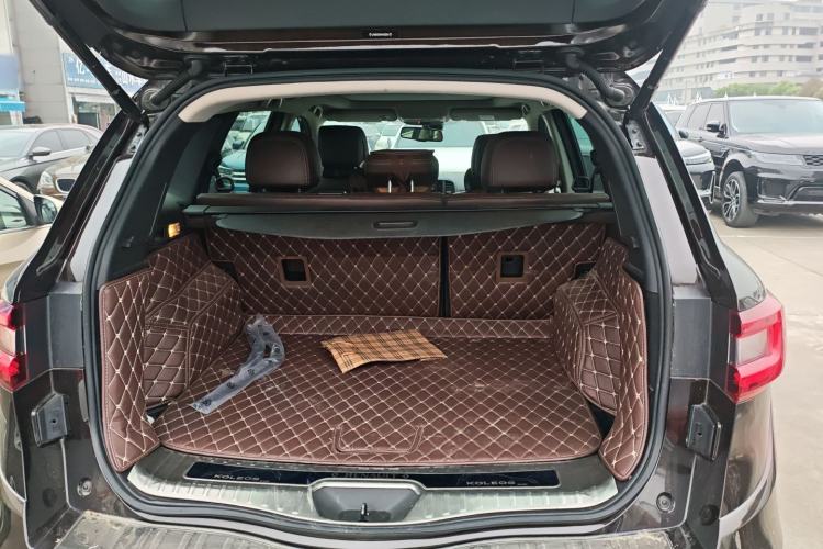 Used Renault Koleos 2017 2.5L Four-Wheel Drive Ultimate Edition Trunk